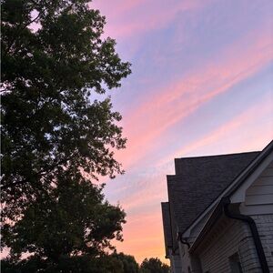PRIVATE LISTING